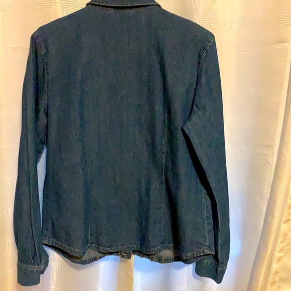 🪴Denim long sleeve shirt🪴 - Picture 2 of 3